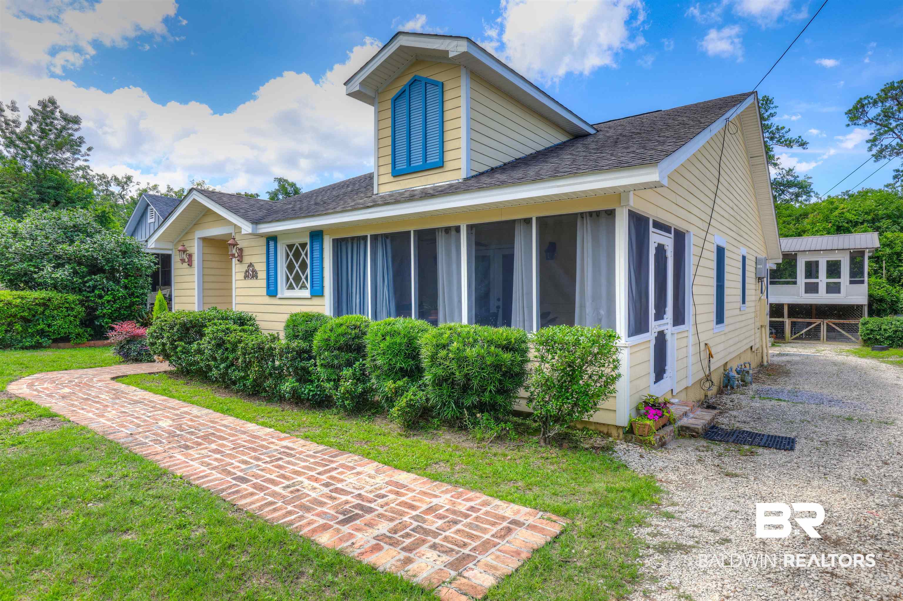 8 White Avenue Fairhope, AL 36532 - Photo 2 of 39