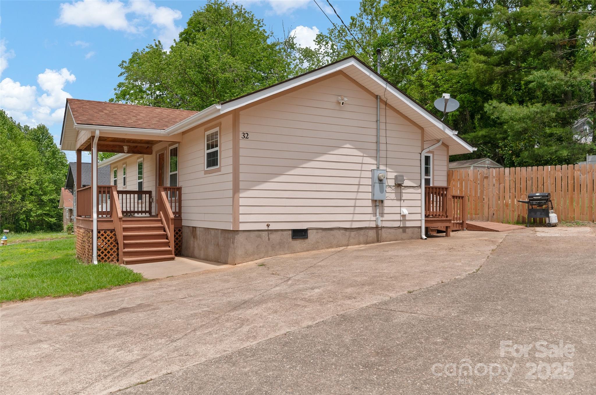 32 Valley Street Canton, NC 28716 - Photo 24 of 28