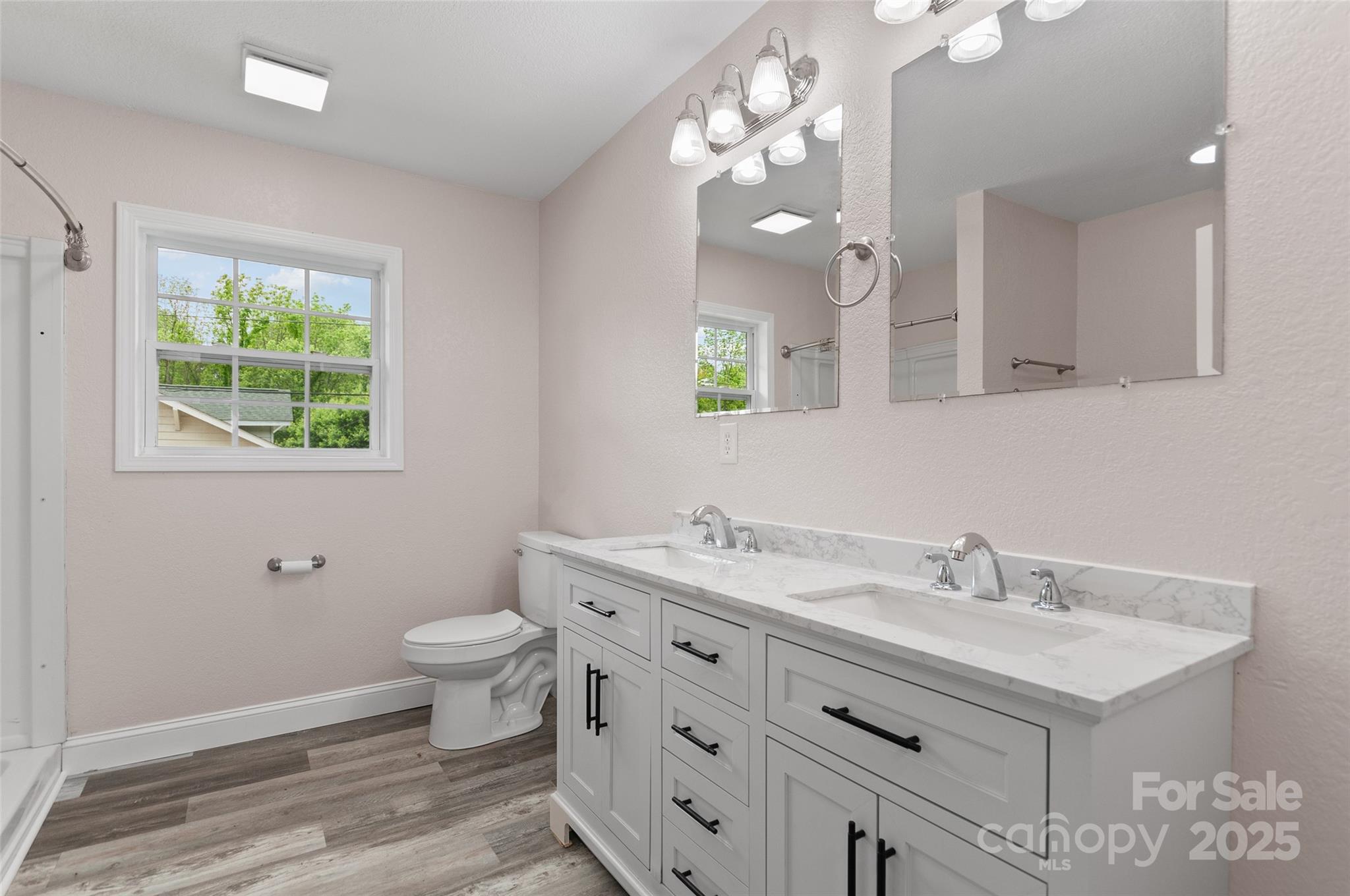 32 Valley Street Canton, NC 28716 - Photo 9 of 28