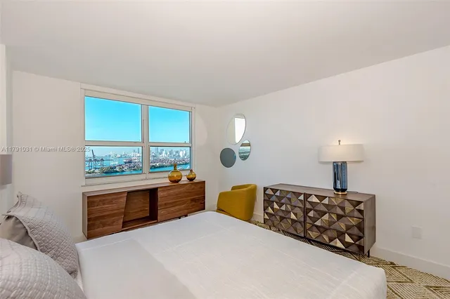 $8,000 | 90 Alton Road, Unit 2410, Miami Beach, FL 33139