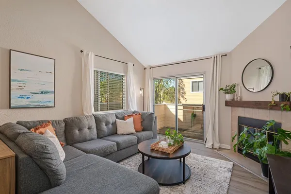 $275,000 | 1019 Dornajo Way, Unit 210, Sacramento, CA 95825