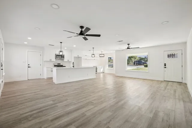 $429,900 | 5101 Woodmoor Drive, Austin, TX 78721