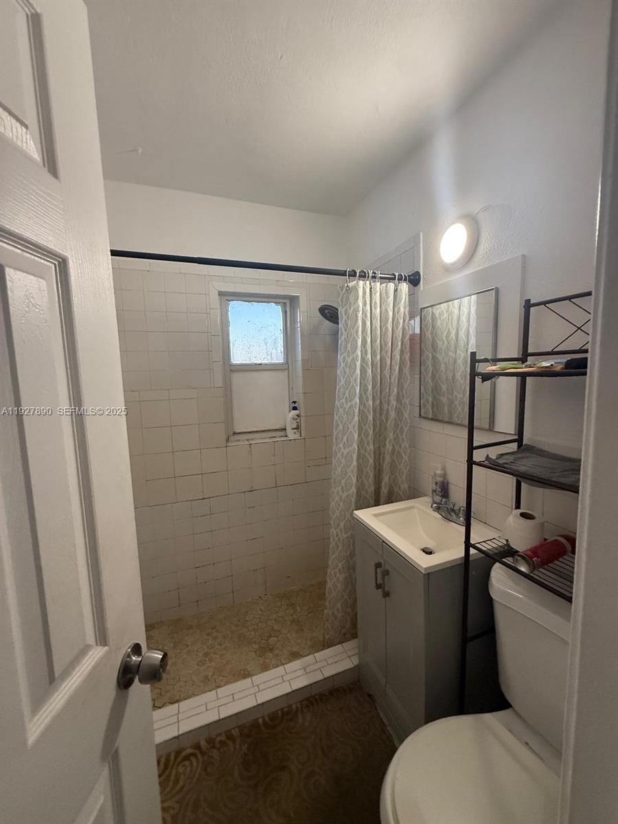 3090 Northwest 33rd Street Miami, FL 33142 - Photo 17 of 28