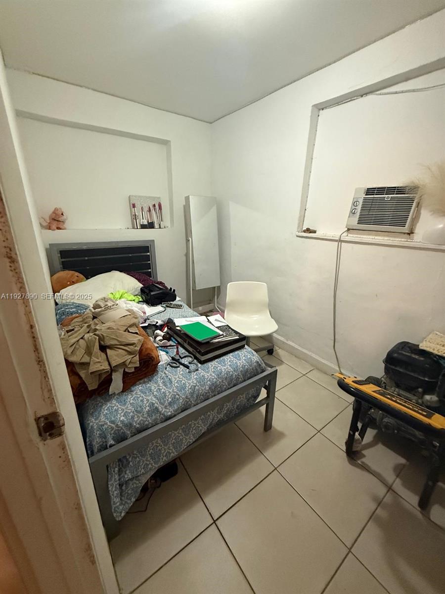 3090 Northwest 33rd Street Miami, FL 33142 - Photo 18 of 28