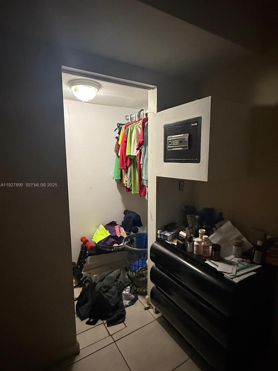 3090 Northwest 33rd Street Miami, FL 33142 - Photo 23 of 28