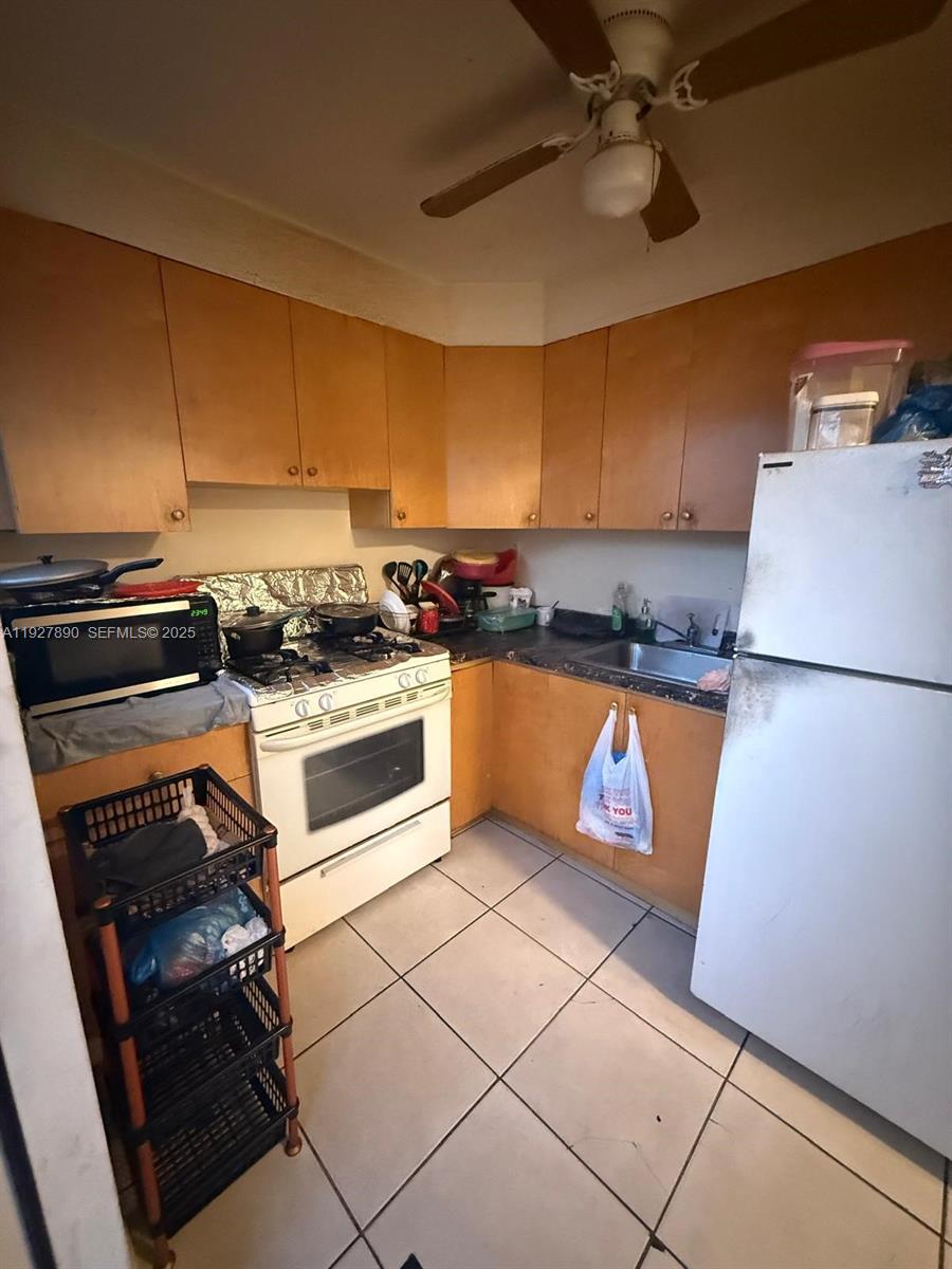 3090 Northwest 33rd Street Miami, FL 33142 - Photo 9 of 28