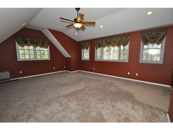 45 Hickory Road Hampstead, NH 03841 - Photo 22 of 27 Gallery Image 22
