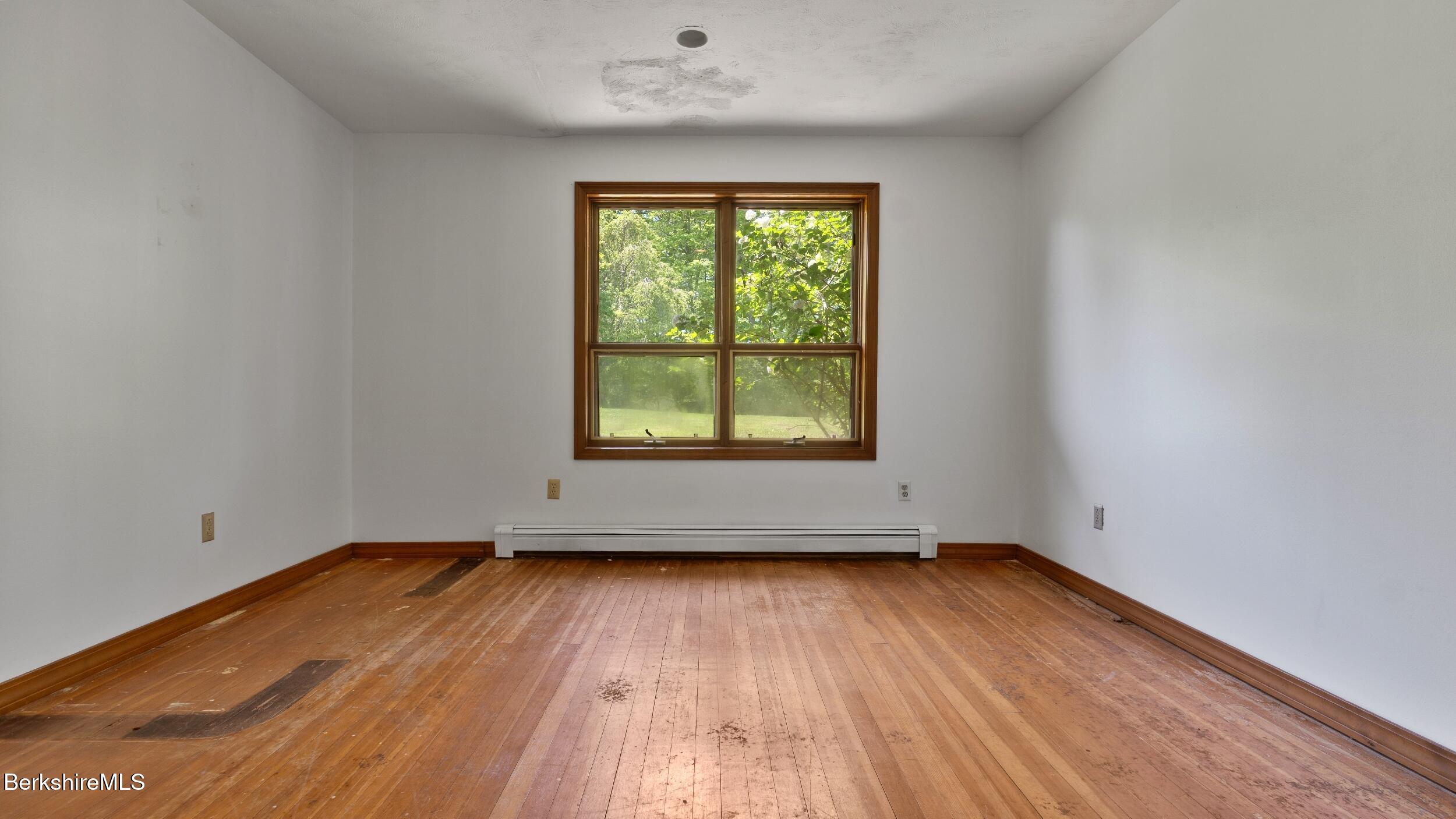 20 East Dugway Road Lenox, MA 01240 - Photo 26 of 84 First Floor Primary Bedroom