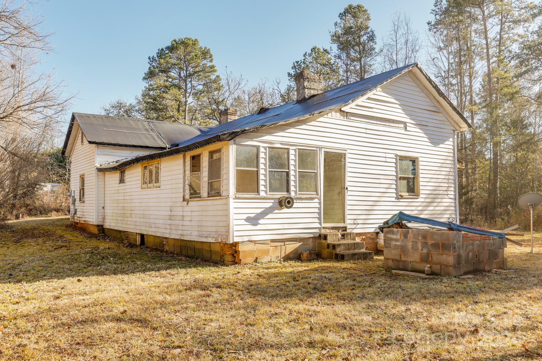 245 Robertson Road Rutherfordton, NC 28139 - Photo 3 of 30 a view of a house with a yard