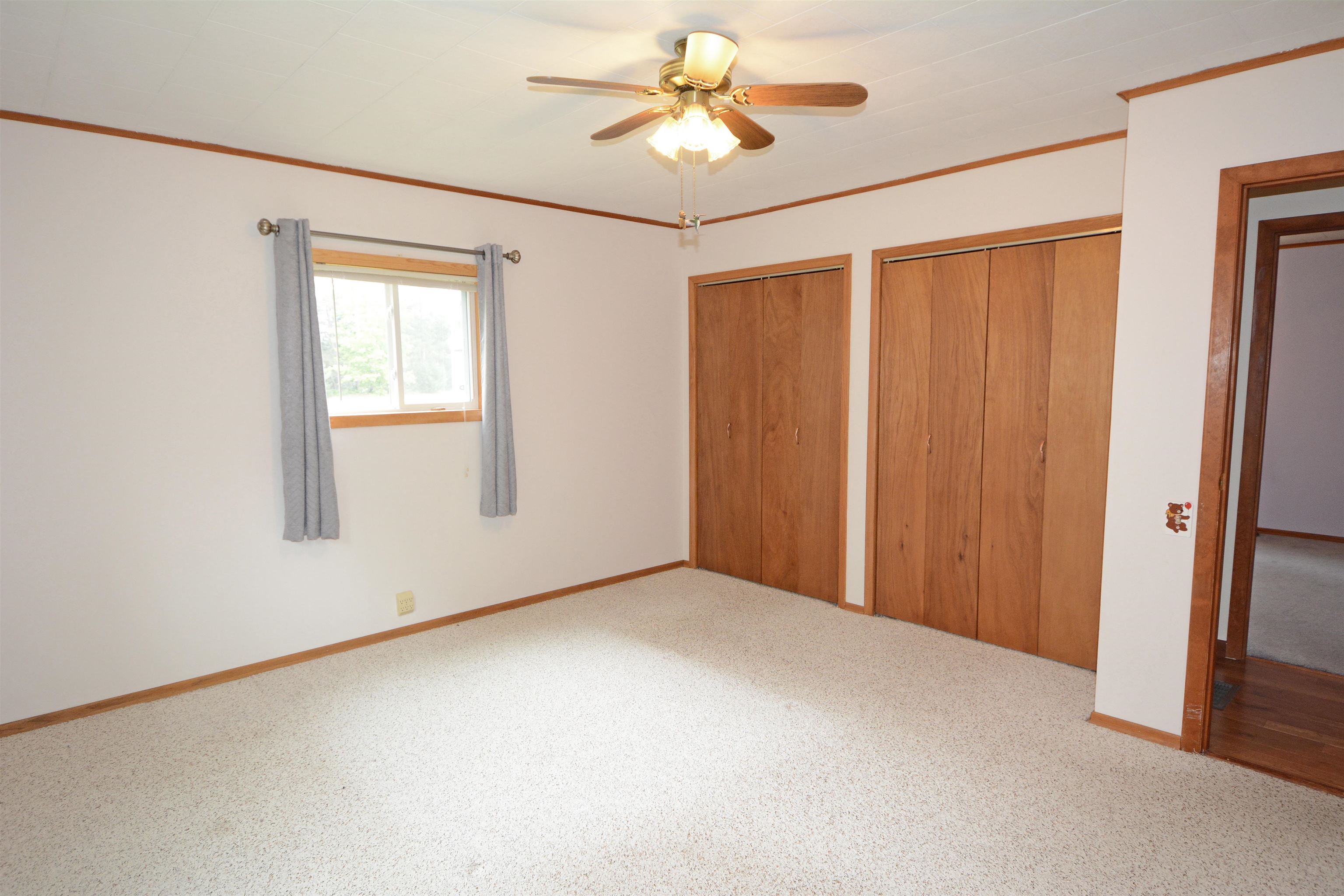 13296 Cinder Road Beulah, MI 49617 - Photo 19 of 49 1900353-18.JPG