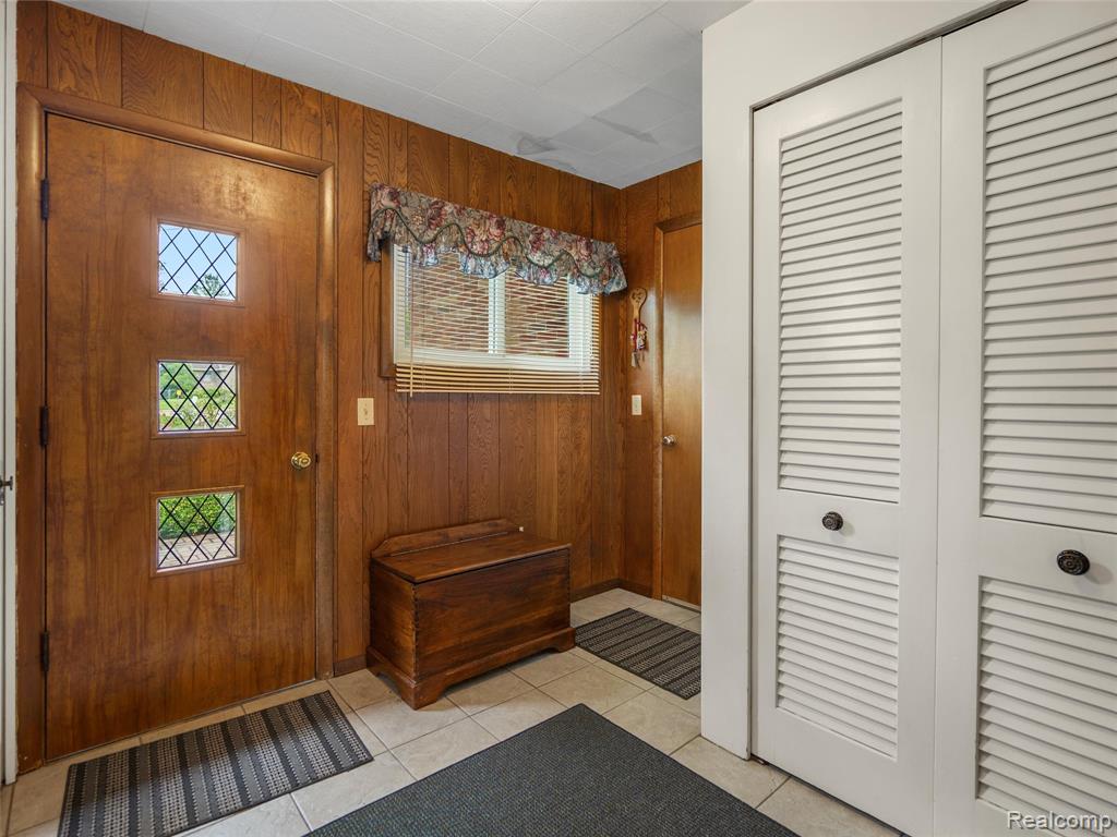 628 Riverside Drive Linden, MI 48451 - Photo 6 of 58