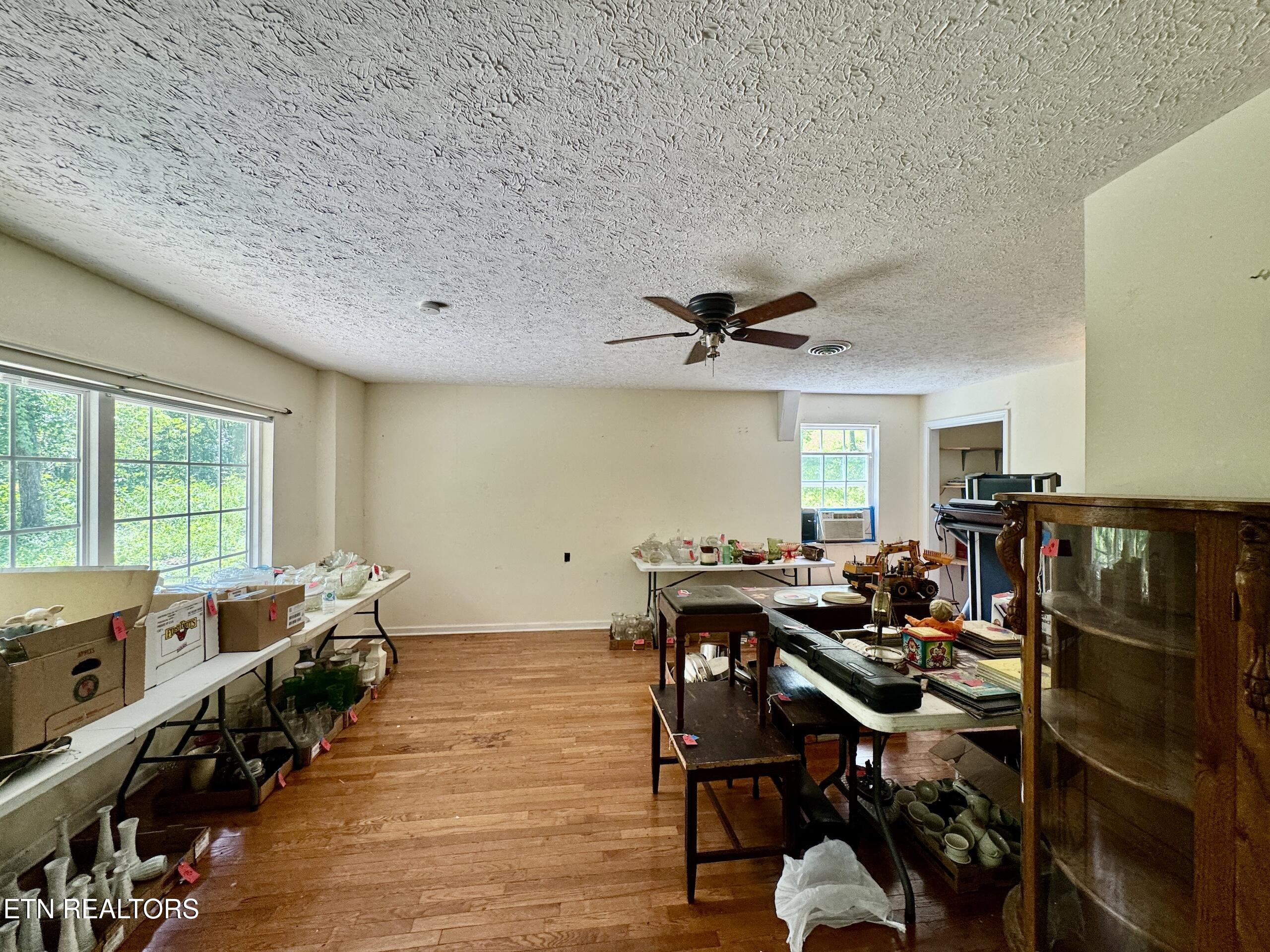 132 Lanes Bluff Road Clinton, TN 37716 - Photo 21 of 48 1-21