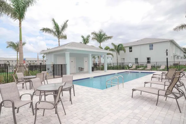 $2,700 | 357 Southeast Angler Drive, Stuart, FL 34994