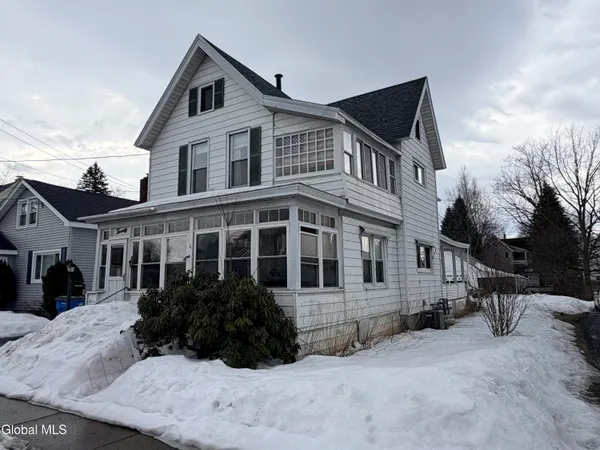 $140,000 | 20 Franklin Street, Gloversville, NY 12078