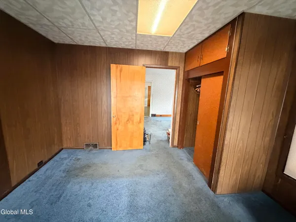 $140,000 | 20 Franklin Street, Gloversville, NY 12078