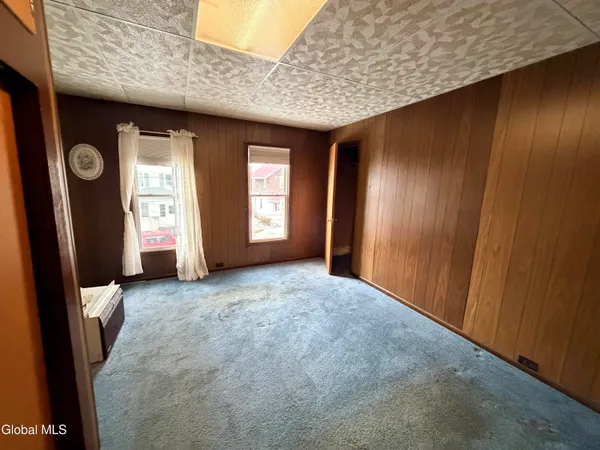 $140,000 | 20 Franklin Street, Gloversville, NY 12078