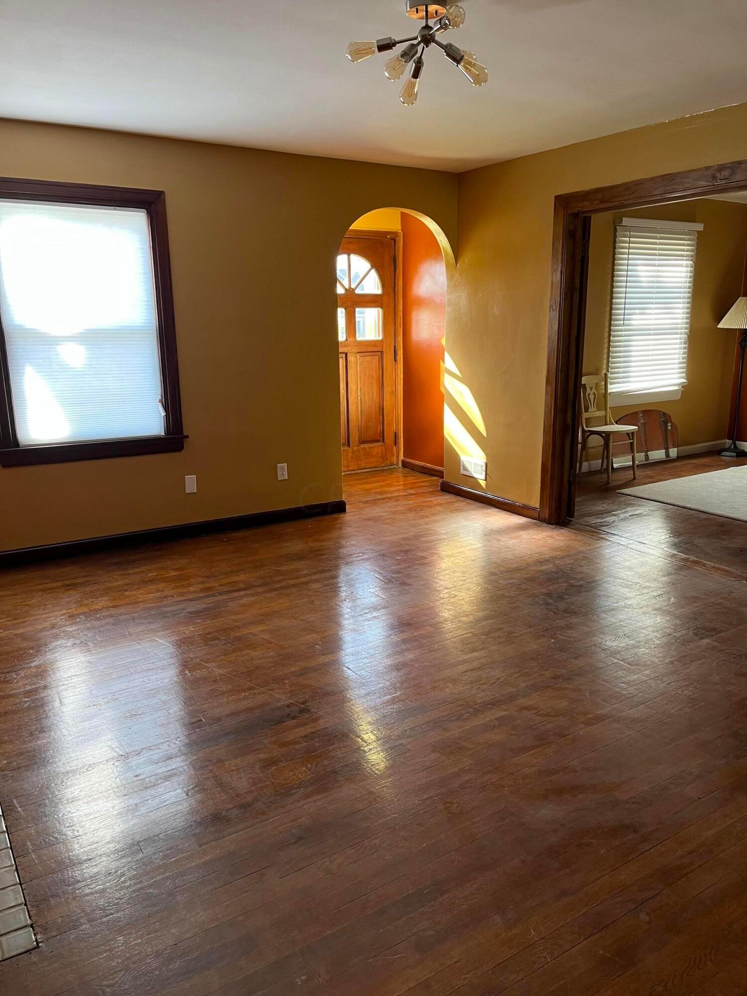 130 South James Road Columbus, OH 43213 - Photo 5 of 32 e