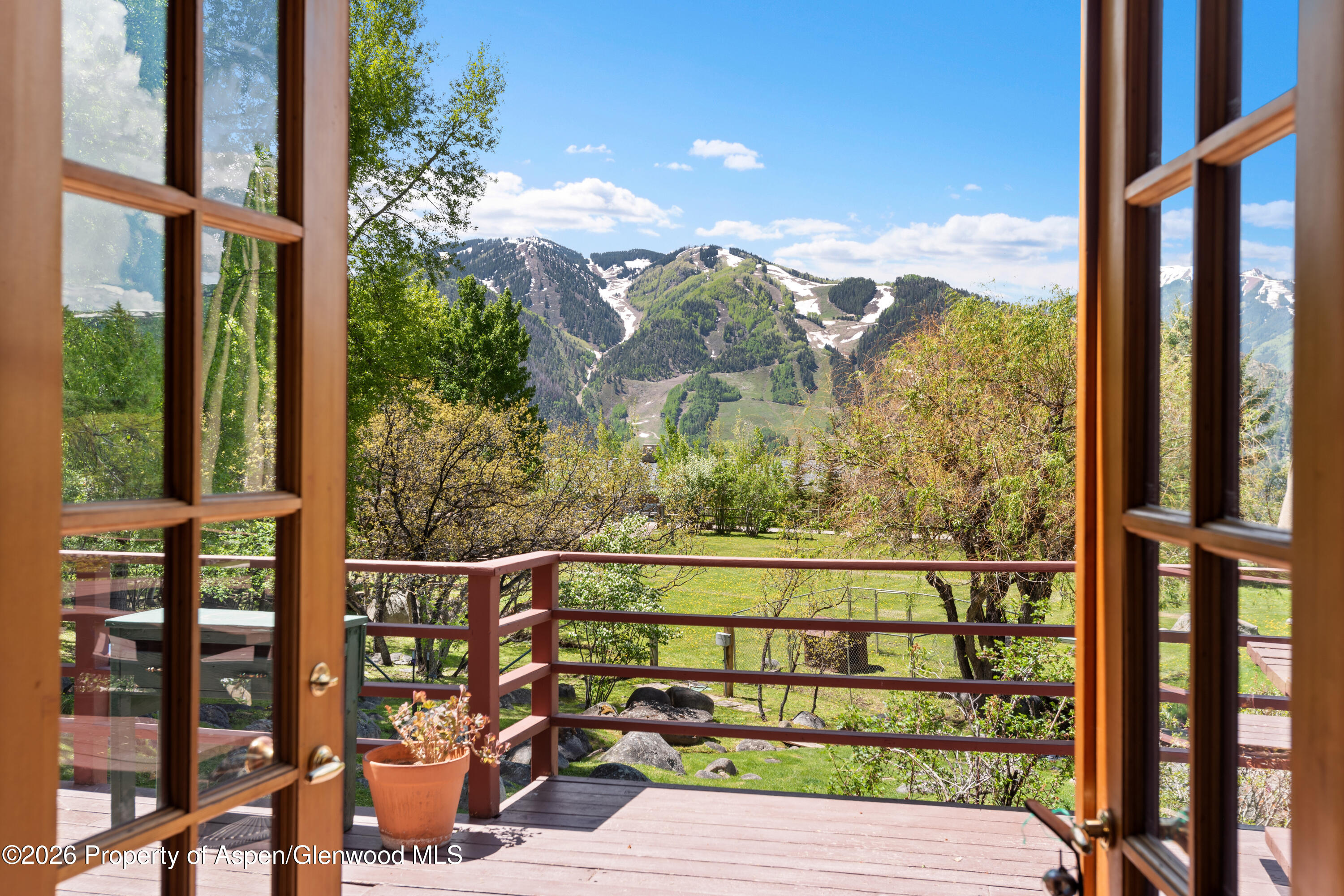 209 East Reds Road, Unit MAIN HOUSE Aspen, CO 81612 - Photo 4 of 37 209eReds_HiRes23060519