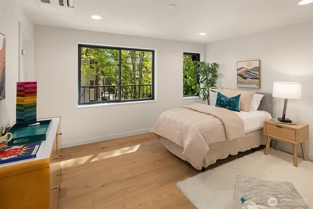 $2,295,000 | 282 118th Avenue Southeast, Bellevue, WA 98005