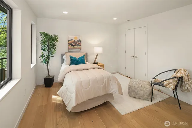 $2,295,000 | 282 118th Avenue Southeast, Bellevue, WA 98005