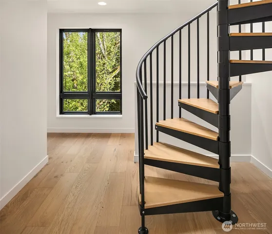 $2,295,000 | 282 118th Avenue Southeast, Bellevue, WA 98005