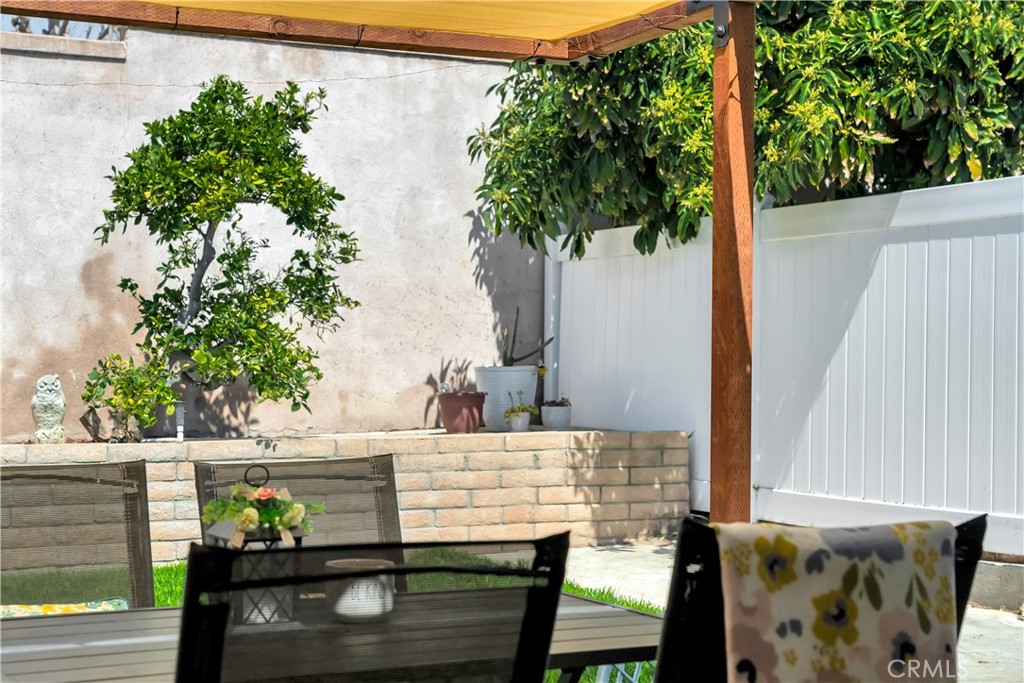 1543 East Fairway Drive Orange, CA 92866 - Photo 35 of 49 a view of a balcony with two chairs