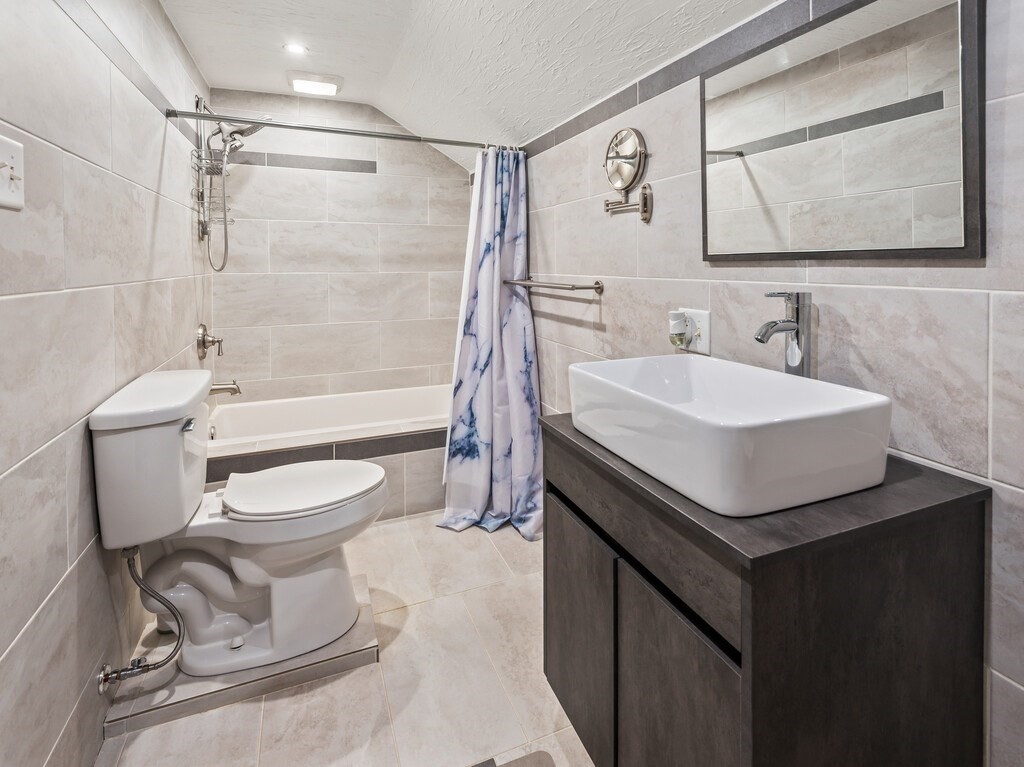 14 Orton Street Worcester, MA 01604 - Photo 20 of 35