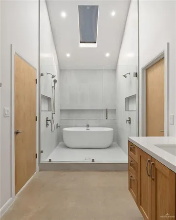 $4,000 | 1912 Silverton Circle, Edinburg, TX 78542