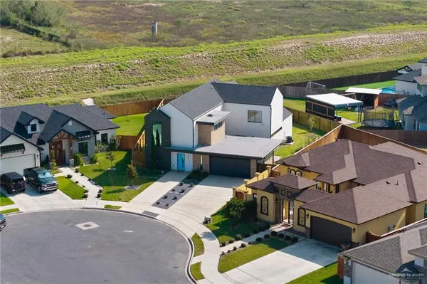 $4,000 | 1912 Silverton Circle, Edinburg, TX 78542