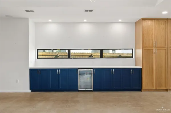 $4,000 | 1912 Silverton Circle, Edinburg, TX 78542