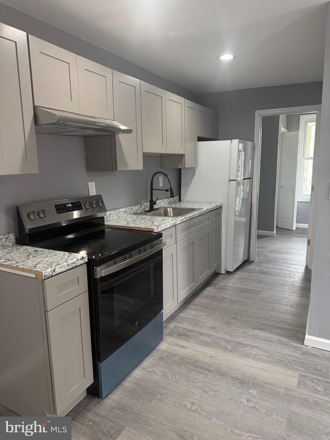 307 Spring Street, Unit 2 Trenton, NJ 08618 - Photo 5 of 11