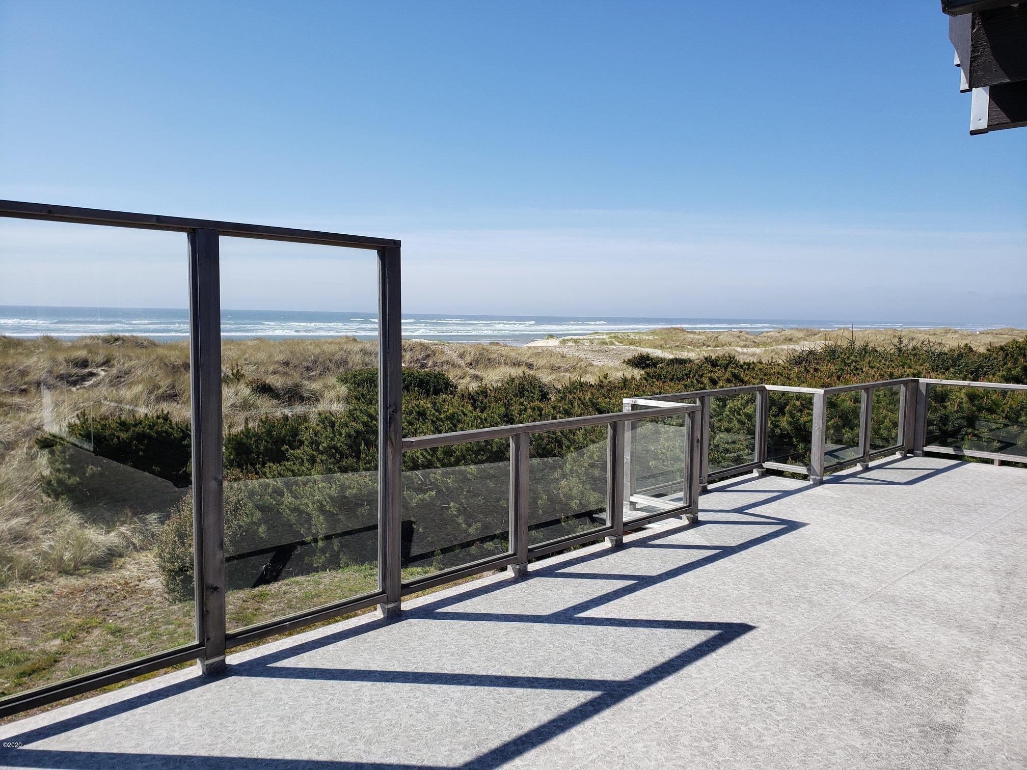2306 Northwest Oceania Drive Waldport, OR 97394 - Photo 33 of 37 40
