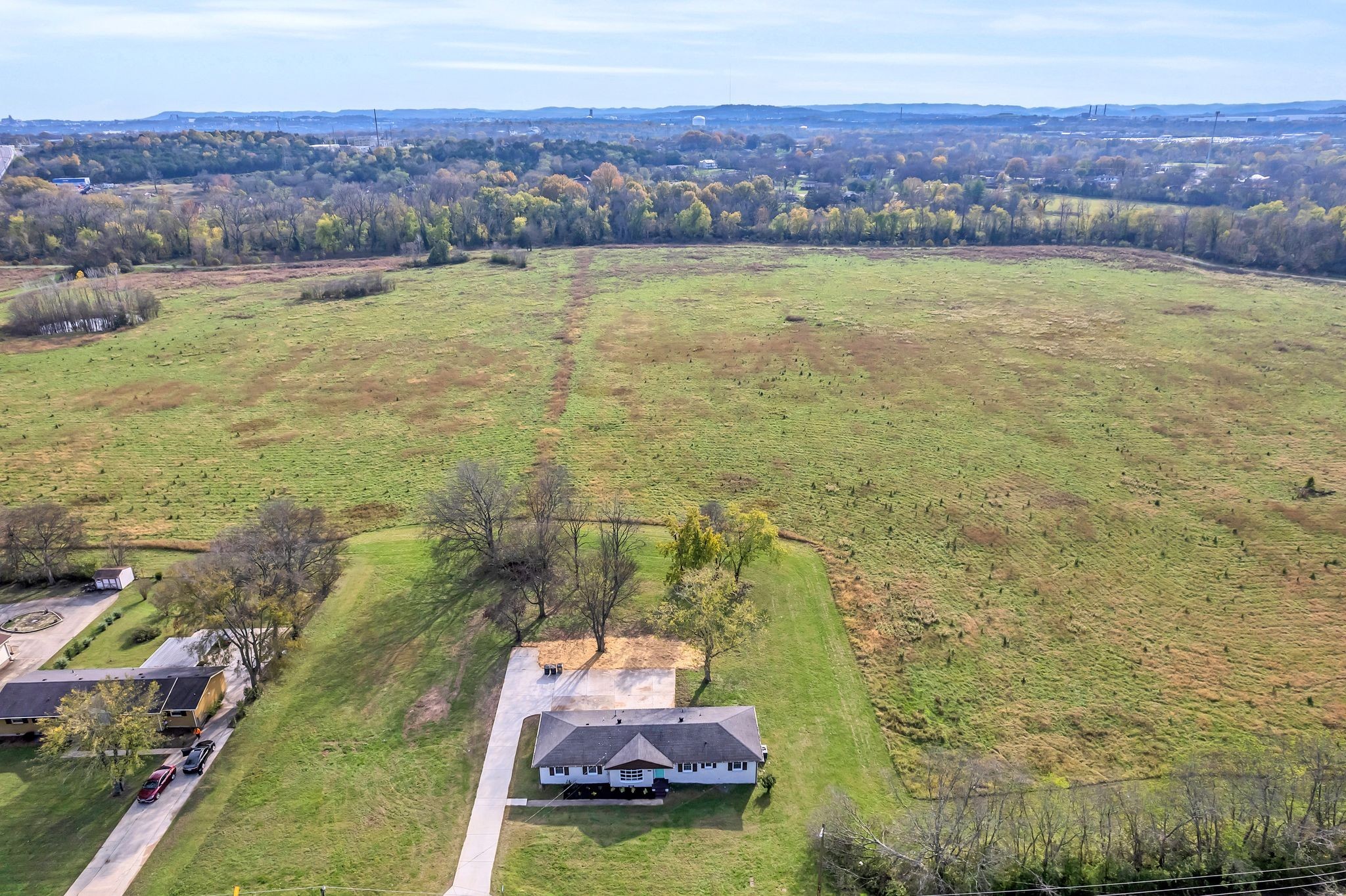 3811 West Hamilton Road Nashville, TN 37218 - Photo 1 of 33 Gallery Image 1