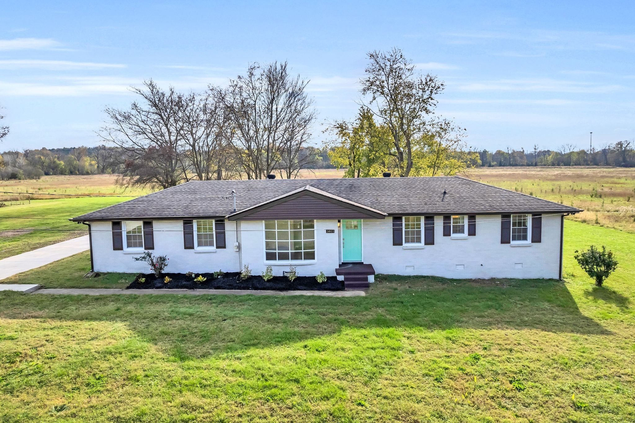 3811 West Hamilton Road Nashville, TN 37218 - Photo 3 of 33 Gallery Image 3