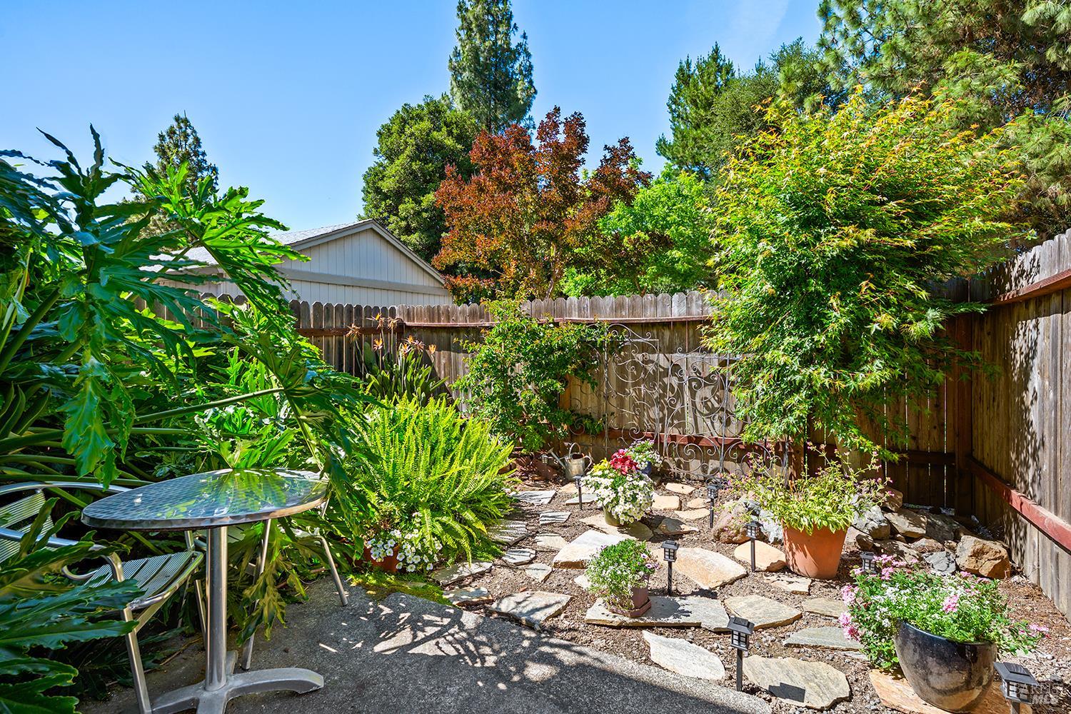 31 Front Street, Unit A Healdsburg, CA 95448 - Photo 10 of 20 Patio offers space for gardening or relaxation