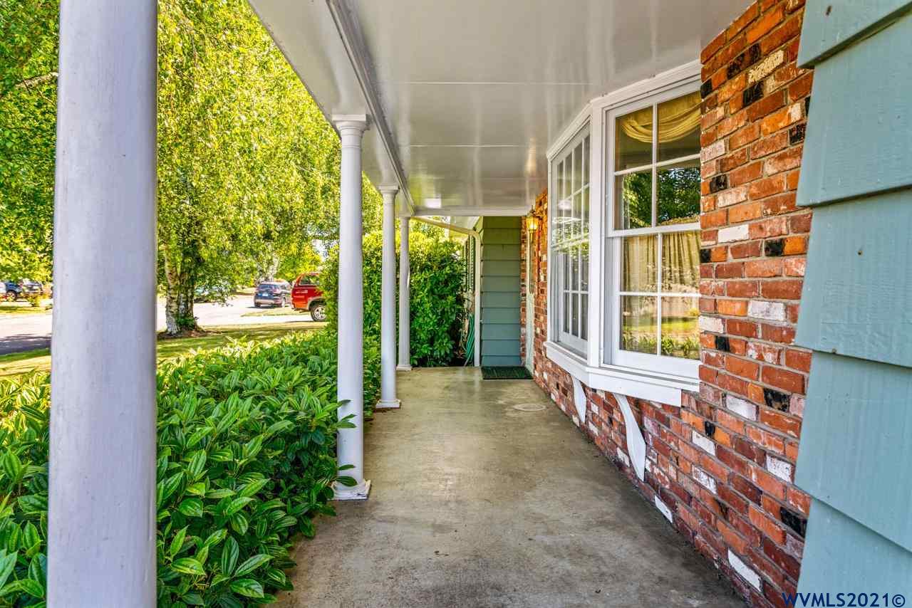 1190 25th Avenue Southwest Albany, OR 97321 - Photo 5 of 38