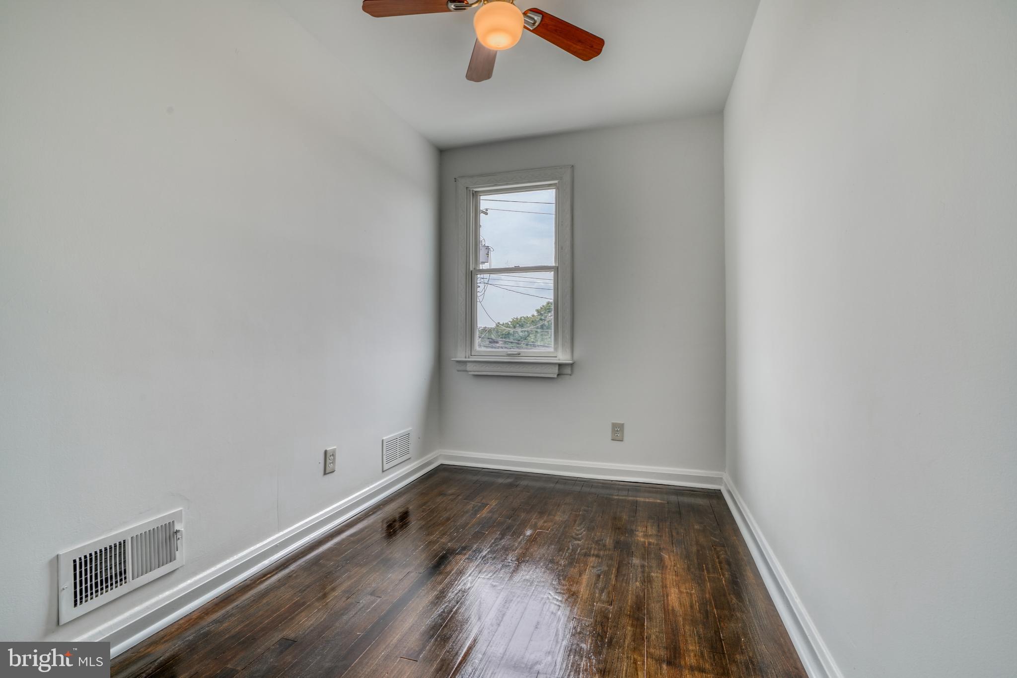 718 Aldworth Road Dundalk, MD 21222 - Photo 23 of 45