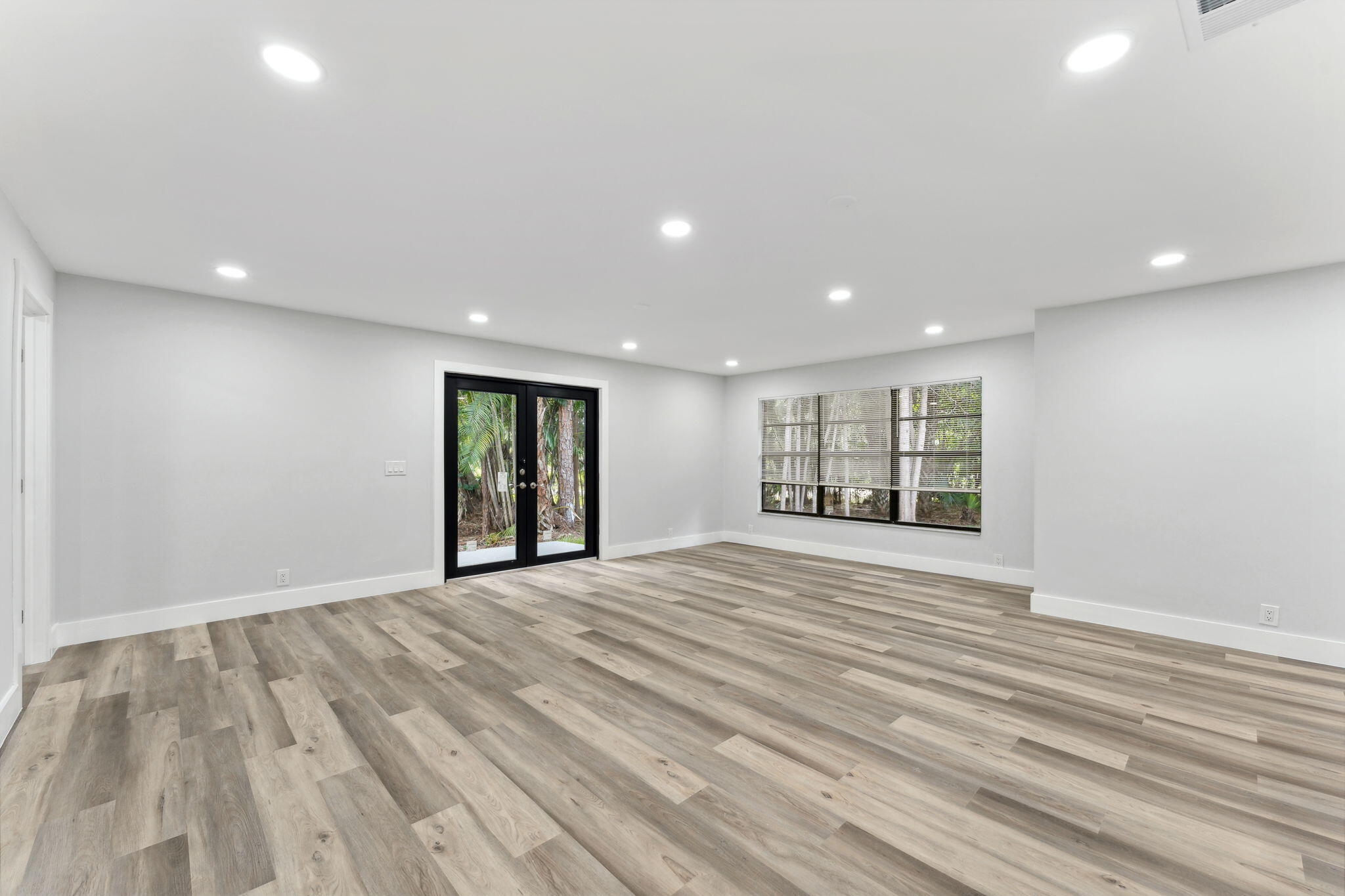 10075 Sandy Run Road Jupiter, FL 33478 - Photo 8 of 32 45-web-or-mls-DSC06977