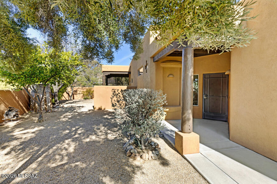 5660 Triangle X Place Tucson, AZ 85713 - Photo 10 of 48 5660 Triangle X Front Door