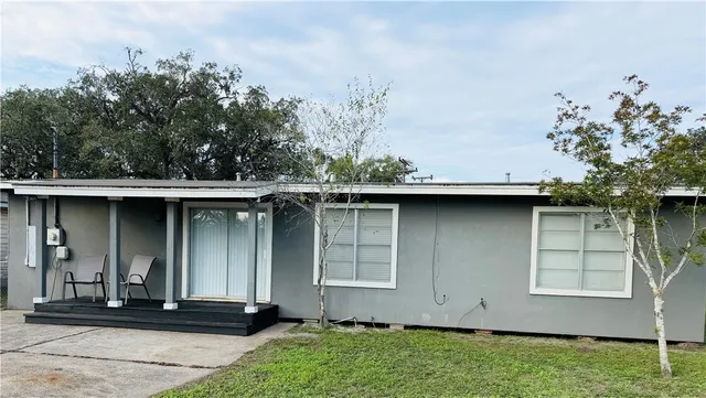 $229,900 | 364 Woodlawn Street, Sinton, TX 78387