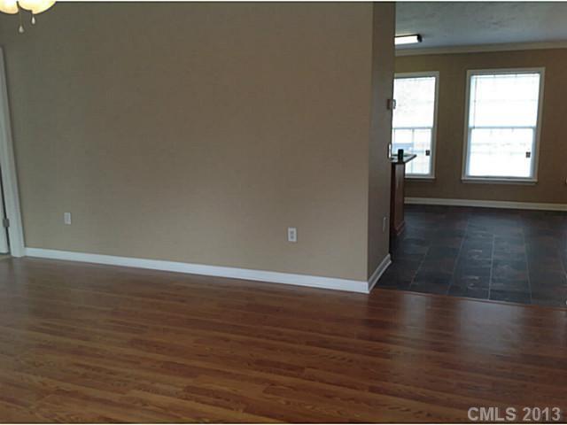 998 State Rd S-46-167 York, SC 29745 - Photo 4 of 16 Gallery Image 4