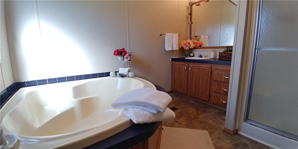 1603 Huffman Fork Road Purlear, NC 28665 - Photo 17 of 29