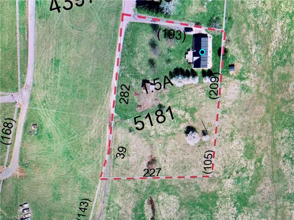 1603 Huffman Fork Road Purlear, NC 28665 - Photo 3 of 29