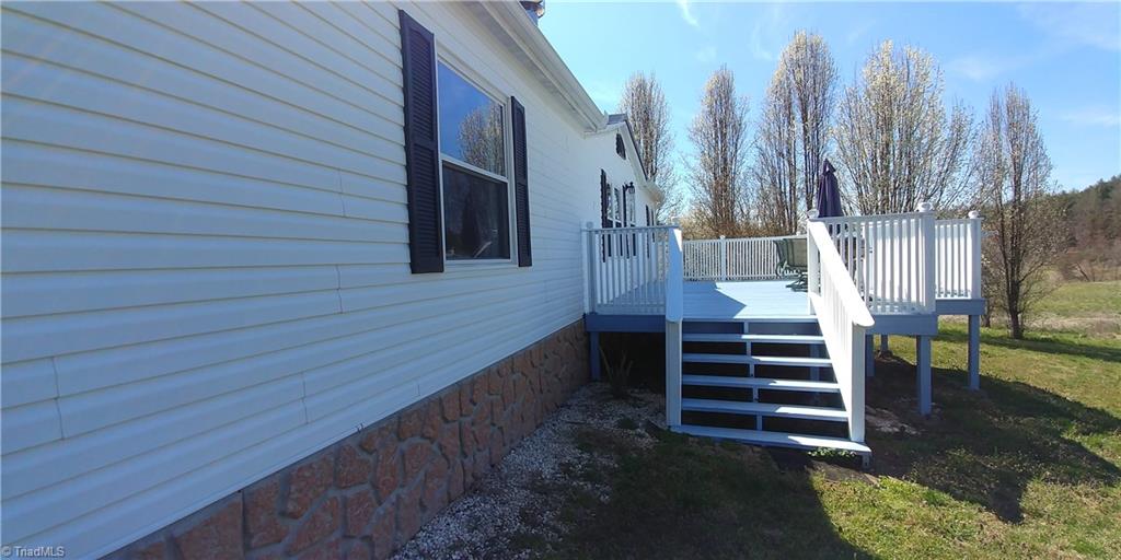 1603 Huffman Fork Road Purlear, NC 28665 - Photo 26 of 29