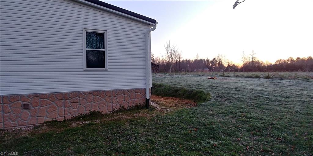 1603 Huffman Fork Road Purlear, NC 28665 - Photo 28 of 29