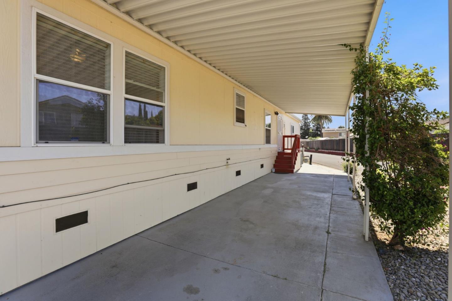 500 West 10th Street, Unit 119 Gilroy, CA 95020 - Photo 23 of 27 a view of a porch with seating space