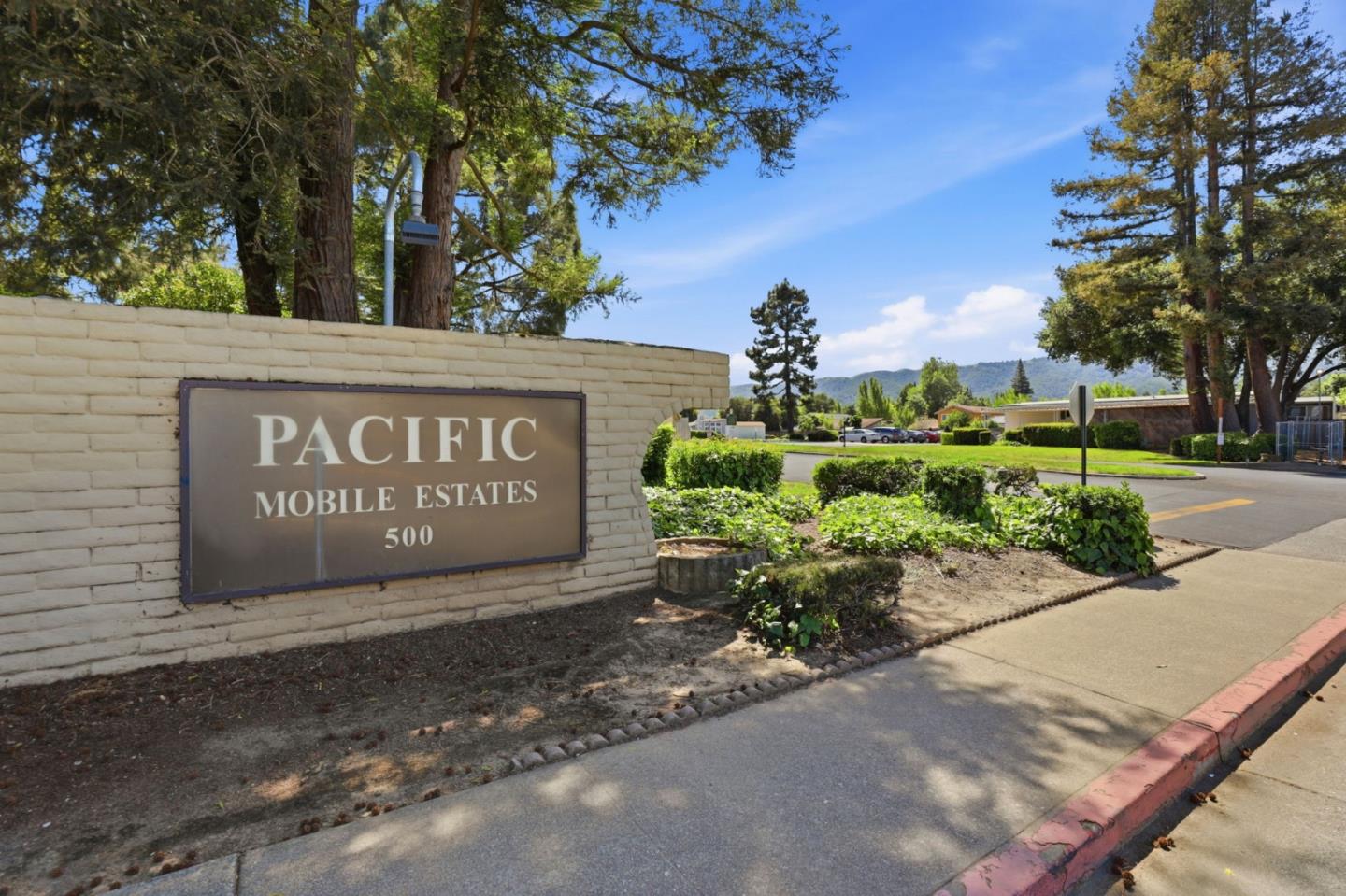 500 West 10th Street, Unit 119 Gilroy, CA 95020 - Photo 27 of 27 a sign that is on the side of a building