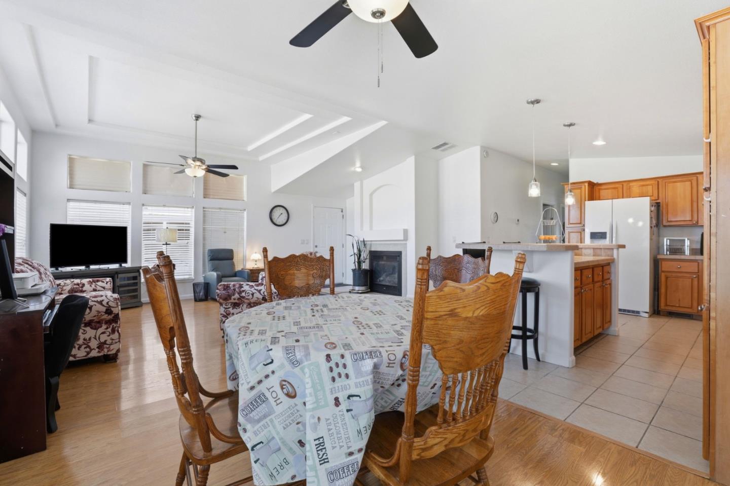 500 West 10th Street, Unit 119 Gilroy, CA 95020 - Photo 9 of 27 a living room with furniture and a fireplace