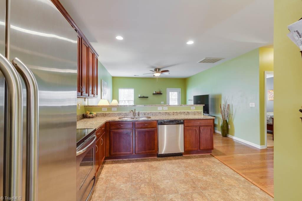 106 Everidge Road Winston-Salem, NC 27103 - Photo 4 of 30 Gallery Image 4