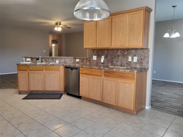 $2,150 | 2734 Trinity Glen Lane, Houston, TX 77047